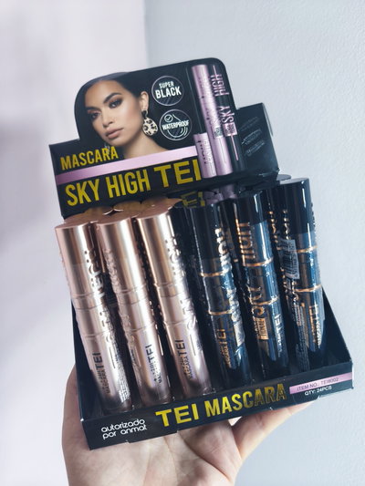 Máscara De Pestañas Sky High Waterproof color negro- TEI