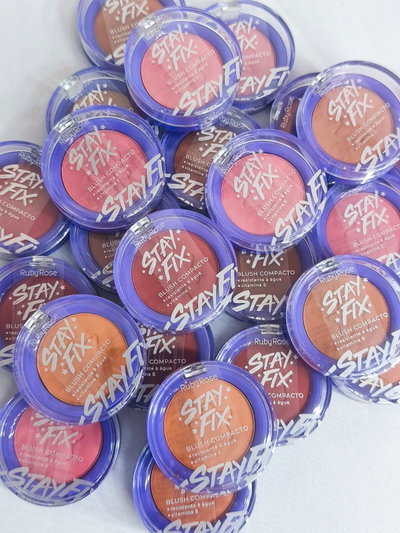 Rubor compacto Stay Fix con vitamina E- RUBY ROSE