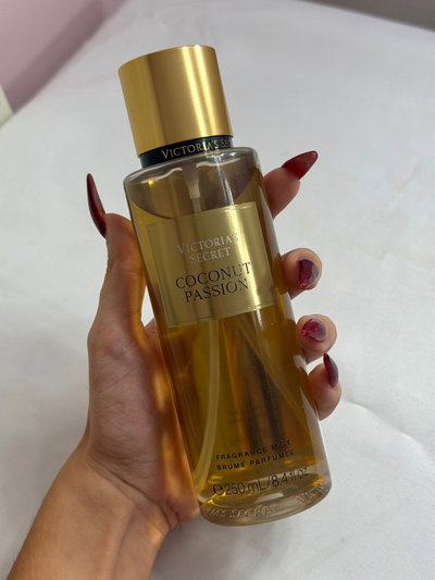 Victoria's Secret Mist Corporal COCONUT PASSION