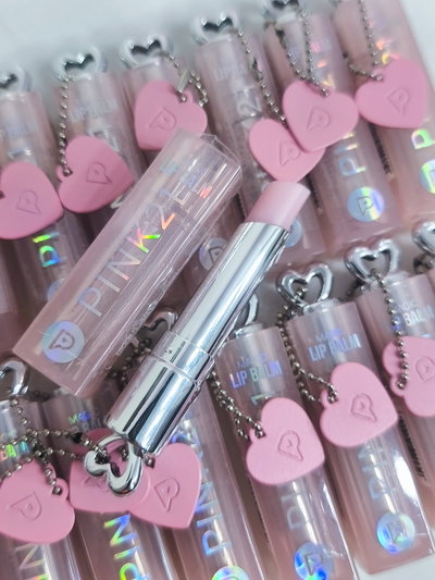 Bálsamo con charm de corazoncito- PINK 21 