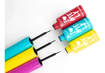 Delineador líquido Waterproof I Love -MELY
