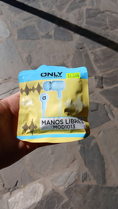 Auriculares manos libres (con cable)