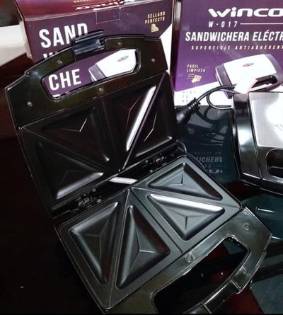 Sandwichera marca Winco