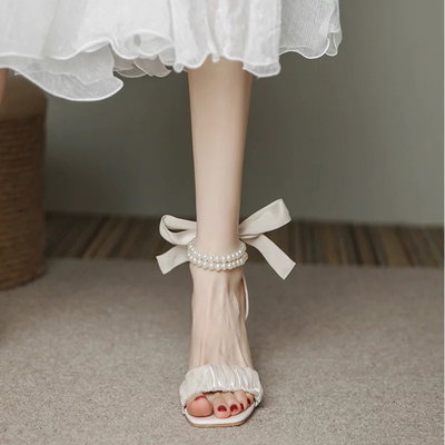 Sandalias de perlas y lazos tacón 