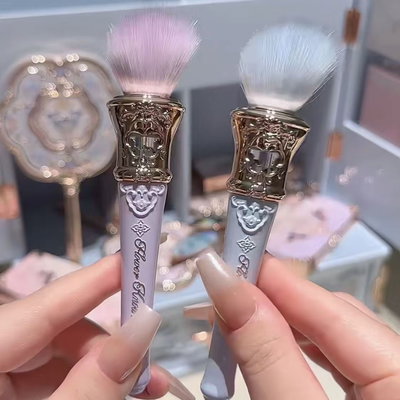 Flower knows | Butterfly cloud collar Collection angle powder brush