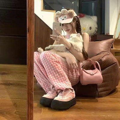 Pantalón cuadril ancho 