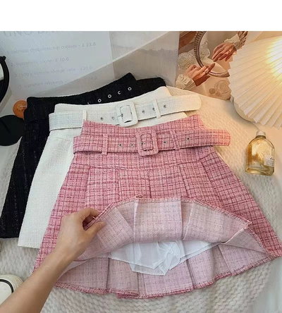 Falda plisada con cinturón 