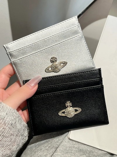 Tarjetero estilo vivienne westwood