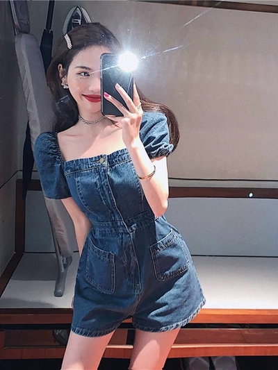 Enterizo de jeans corto con mangas 