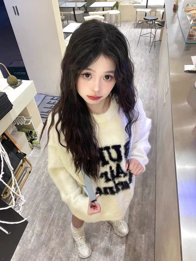 Buzo peluche oversized white 