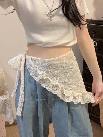 K-Style Lace Layered Skirt con volado