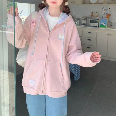 Campera con capucha pastel 