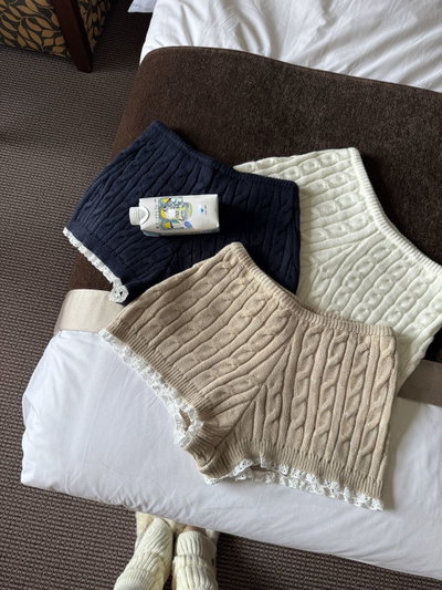 Short de lana con encaje 