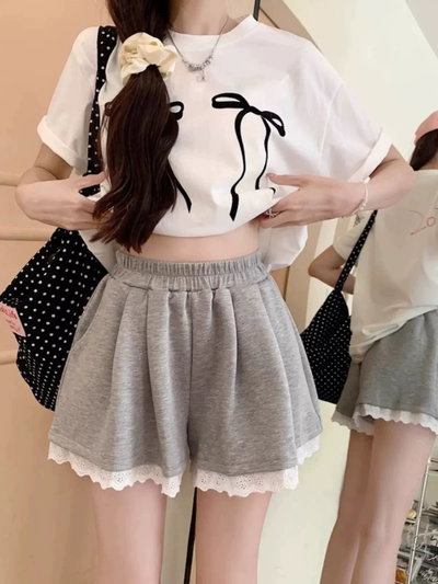 Short con encaje ancho 
