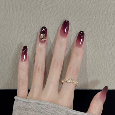 Uñas press on piedra con degrade bordo 24 pc