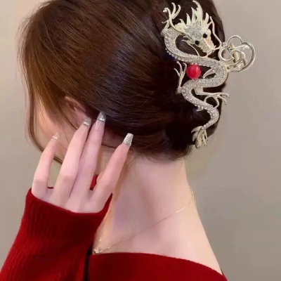 Broche tradicional dragón 