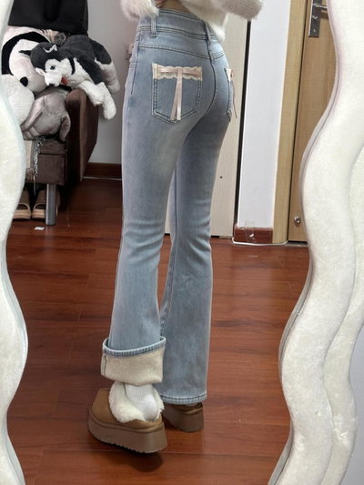 Pantalón con corderito y moño 