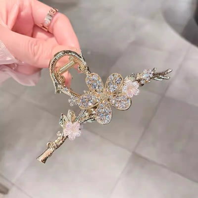 Broche de metal cerezos 