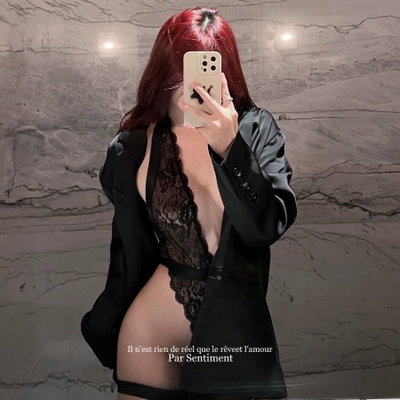 Body de encaje + ligueros 