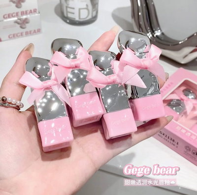 Gege bear | Gloss hidratante con moño 