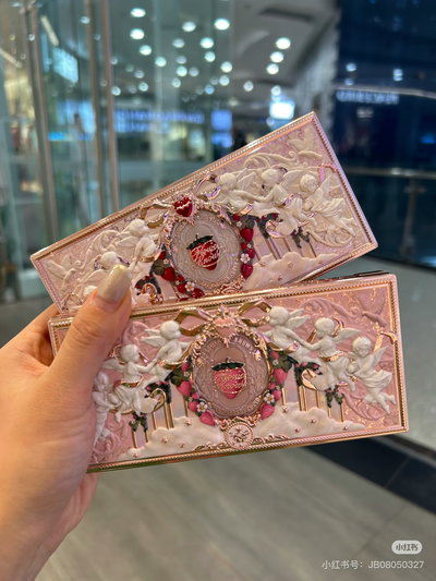 Flower knows | paleta de sombras Strawberry cupid collection 