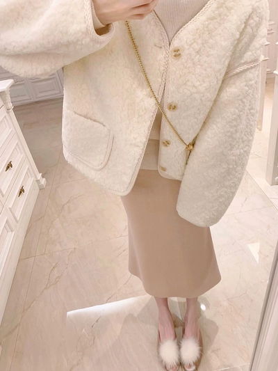 Chaqueta corderito + Falda larga