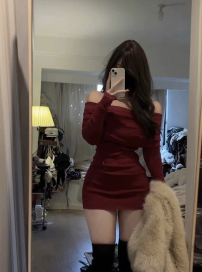 Vestido sin hombros corto