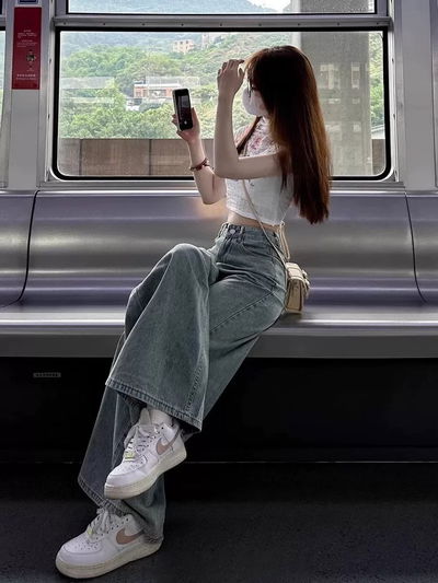 Pantalón wide leg jean