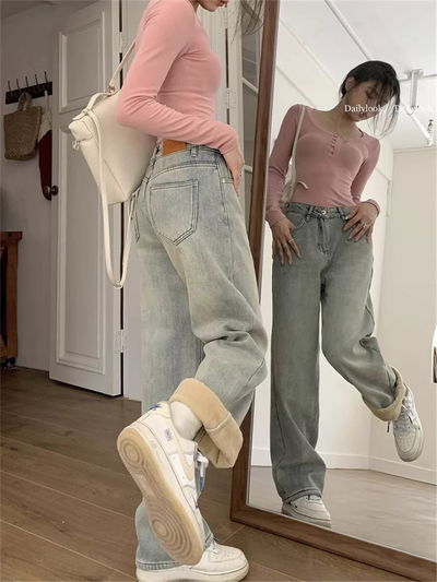 Pantalón jean con corderito 