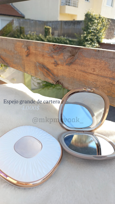 Espejo grande de cartera