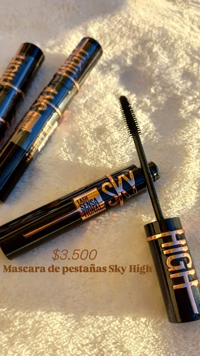 Mascara de pestañas Sky High negra dupe mayb TEI
