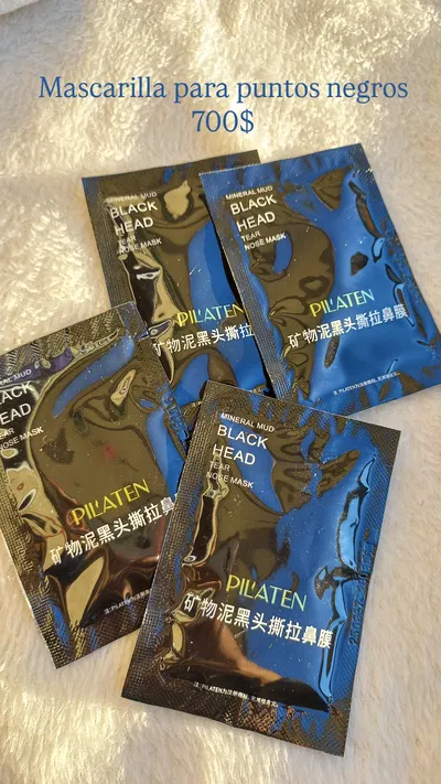 Mascarilla de puntos negros
