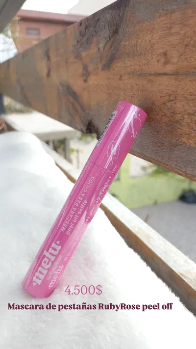 Mascara de pestañas rubyrose peel off