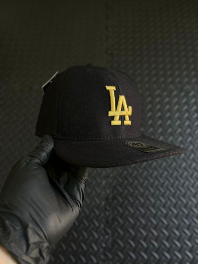 Gorra Cerrada LA