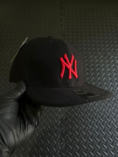 Gorra Cerrada NY