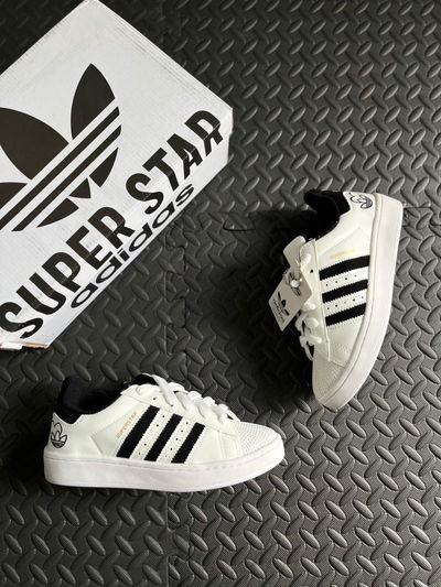 Adidas SuperStar