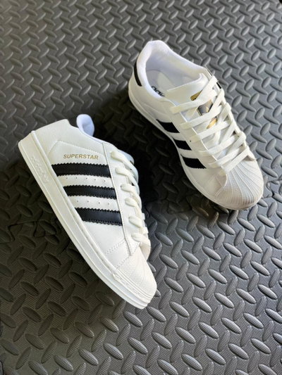 Adidas SuperStar