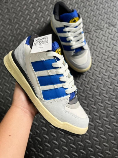 Adidas Forum 2000