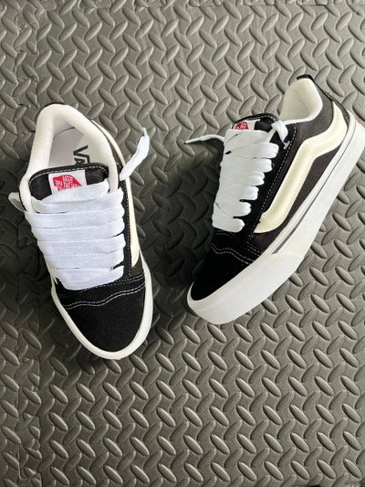 Vans KNU 