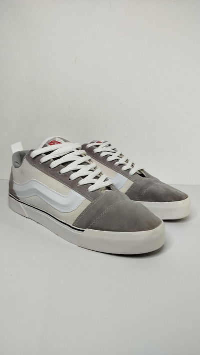 Vans KNU