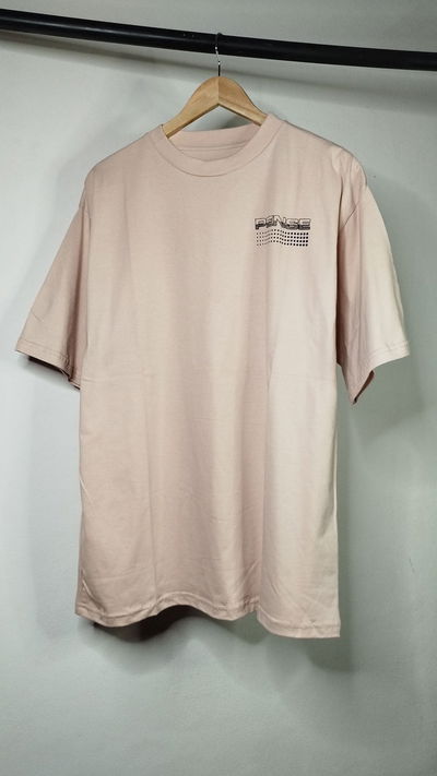 Remera Pense