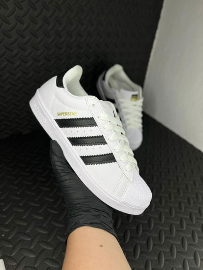 Adidas SuperStar