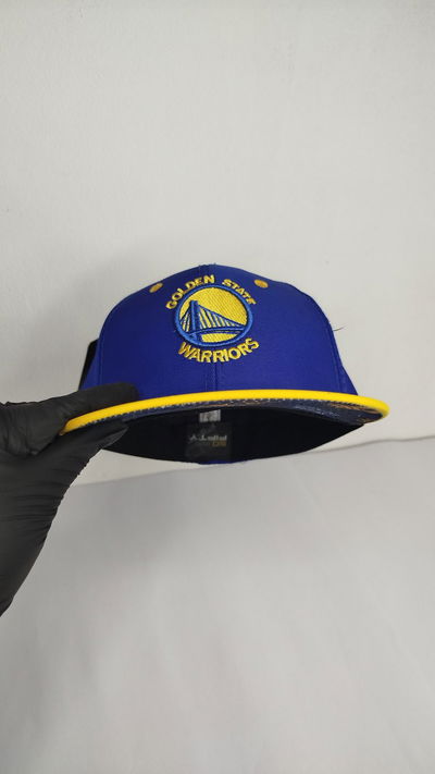 Gorra Cerrada Golden State
