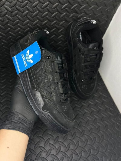 Adidas 2000