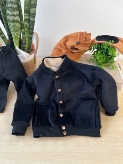 Campera Plush Negro
