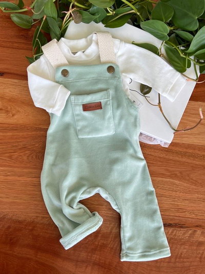 Jardinero Plush Verde 