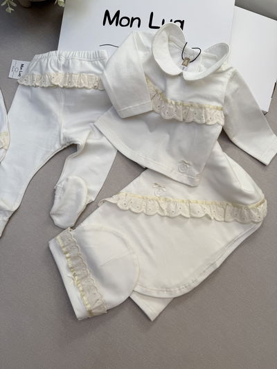 Ajuar Natural con broderie