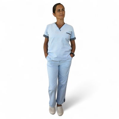 Ambo Modelo Paloma (P176)   -  Pantalón con Tajo. Tela Oxford.