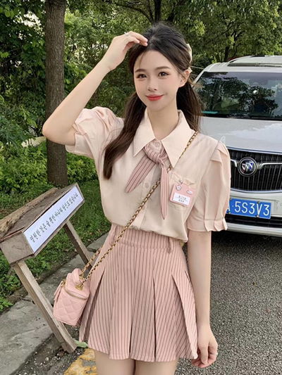 Conjunto kawaii estilo colegial