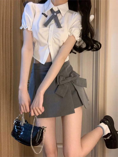 Conjunto colegial gris